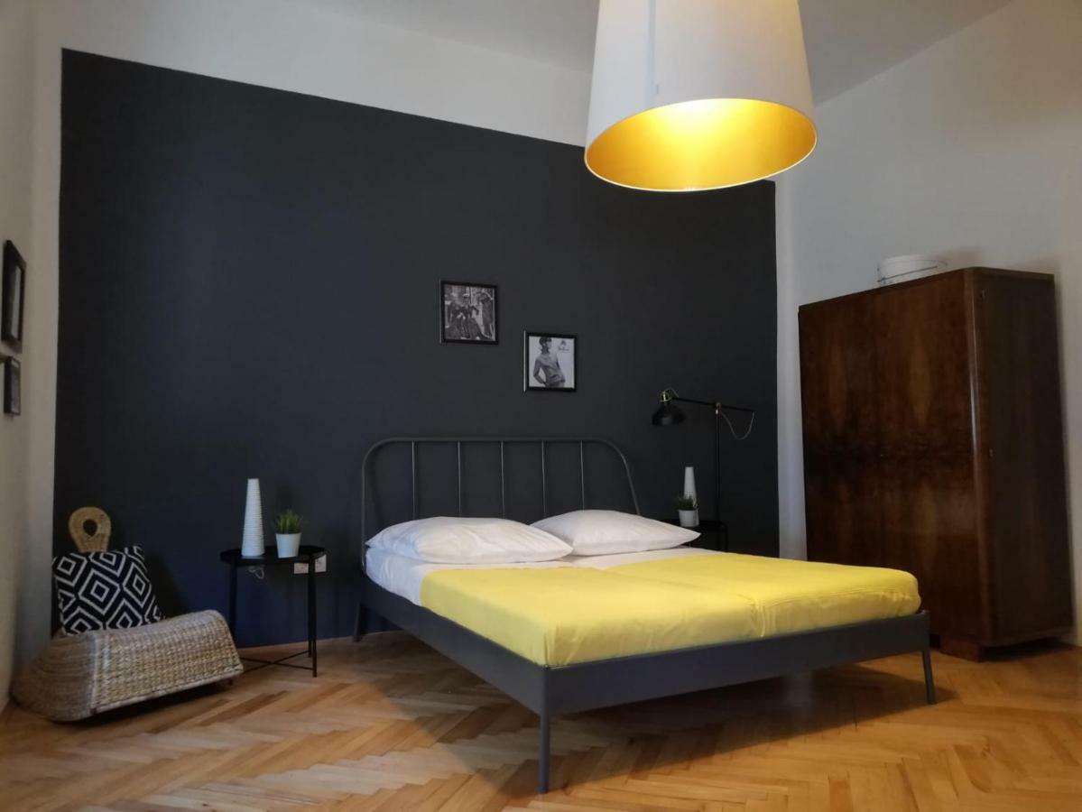 Luxury Old Town Apartment Pula Zewnętrze zdjęcie